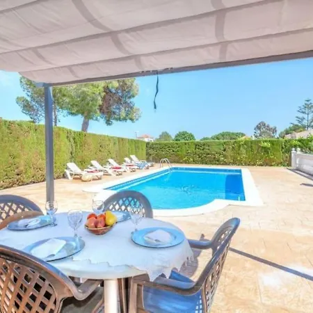 Amplio Con Gran Piscina