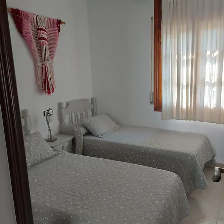 Amplio Con Gran Piscina Holiday home